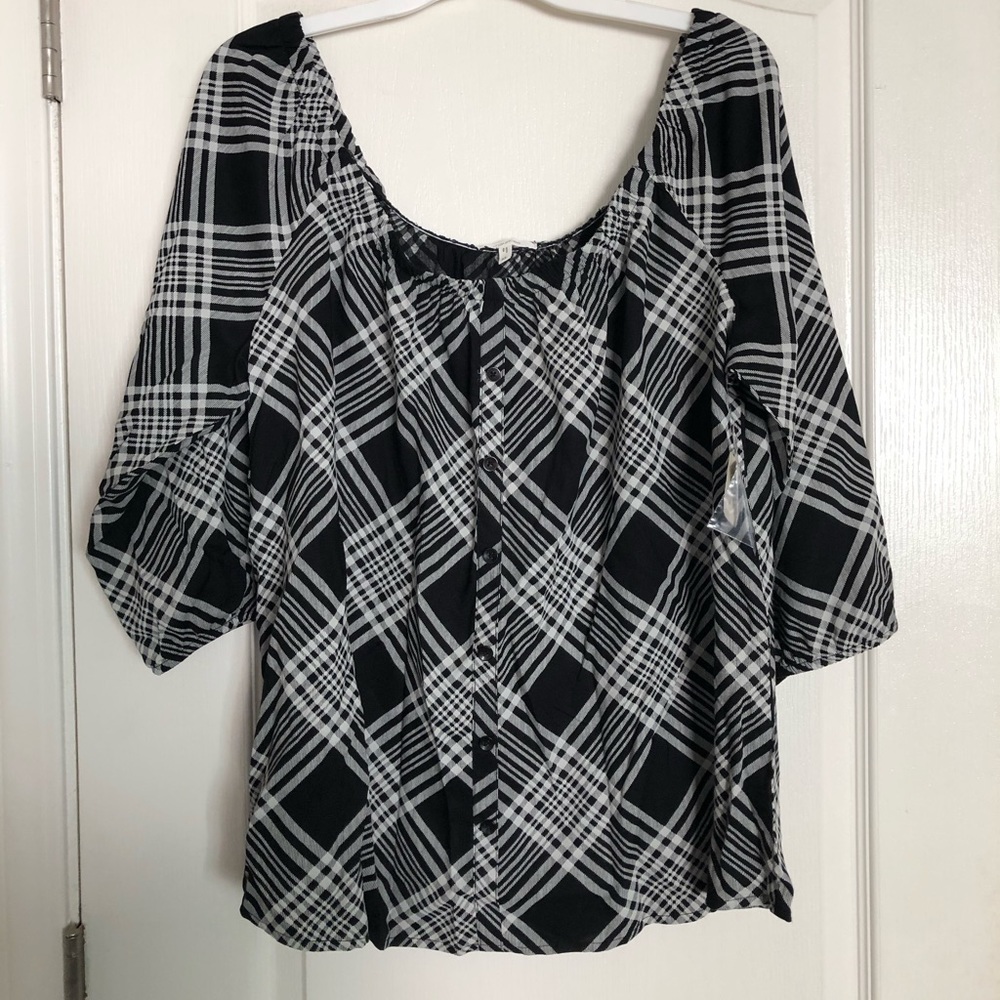 Off the Shoulder Plaid blouse